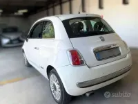 Usata Fiat 500 Lounge 69 CV (50 kW) 2010 Bianco gelato Utilitaria