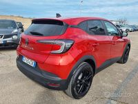 Usata Renault Captur Techno 100 CV (73 kW) 2024 Rosso SUV