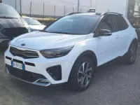 Usata Kia Stonic GT-Line 100 CV (73 kW) 2021 Bianco SUV