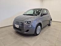 Begagnad Fiat 500e Action 69 kW (95 HK) 2022 Vit Sedan