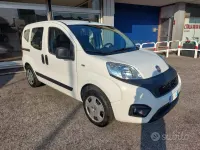 Usata Fiat Qubo Easy 77 CV (56 kW) 2018 Bianco pastello Monovolume