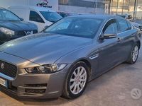 Usata Jaguar XE Pure 179 CV (131 kW) 2016 Grigio Berlina