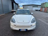 Usata Porsche Cayenne 239 CV (175 kW) 2011 Bianco SUV