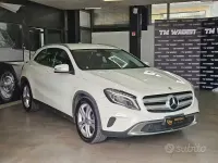 Usata Mercedes GLA200 136 CV (100 kW) 2017 Bianco SUV
