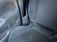 Usata Ford Fiesta Ghia 75 CV (55 kW) 2000 Grigio Utilitaria