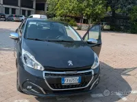 Usata Peugeot 208 S 82 CV (60 kW) 2019 Grigio Utilitaria