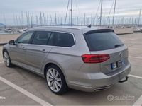 Usata VW Passat 240 CV (176 kW) 2017 Grigio Berlina