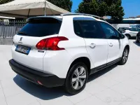 Usata Peugeot 2008 Active 68 CV (50 kW) 2013 Bianco SUV