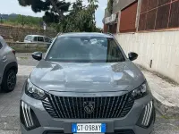 Usata Peugeot 2008 Allure 102 CV (75 kW) 2024 Grigio SUV