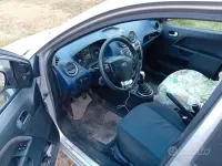 Usata Ford Fiesta 68 CV (50 kW) 2007 Bianco Utilitaria