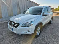 Usata VW Tiguan Sportline 140 CV (102 kW) 2010 Bianco SUV