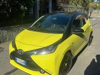 Usata Toyota Aygo 69 CV (50 kW) 2016 Giallo Utilitaria