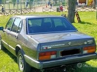 Usata Alfa Romeo Alfetta Quadrifoglio 130 CV (95 kW) 1984 Grigio Berlina