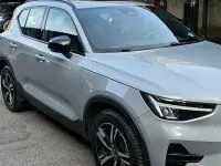 Usata Volvo XC40 Plus 163 CV (119 kW) 2023 Grigio SUV