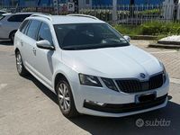 Usata Skoda Octavia G-TEC Executive 110 CV (80 kW) 2017 Bianco Station wagon