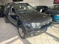 Usata Dacia Duster Lauréate 110 CV (80 kW) 2014 Grigio SUV