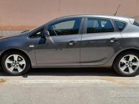 Usata Opel Astra 110 CV (80 kW) 2011 Berlina