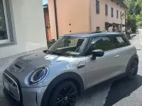 Usata Mini Cooper SE 75 kW (102 CV) 2022 Grigio Utilitaria