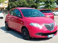 Usata Lancia Ypsilon Gold 69 CV (50 kW) 2015 Rosso Utilitaria
