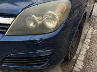 Usata Opel Astra 101 CV (74 kW) 2005 Blu Station wagon
