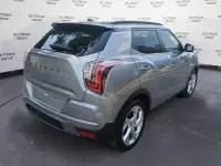 Nuova KGM Tivoli 163 CV (119 kW) 2026 Argento SUV
