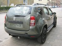 Usata Dacia Duster Lauréate 110 CV (80 kW) 2015 Verde SUV