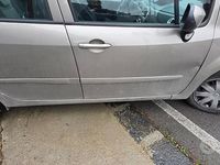 Usata Renault Modus 85 CV (62 kW) 2008 Grigio Monovolume