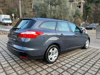 Usata Ford Focus 115 CV (84 kW) 2014 Grigio Station wagon