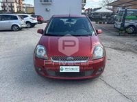 Usata Ford Fiesta Ghia 68 CV (50 kW) 2008 Rosso Utilitaria
