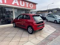 Usata Renault Twingo LIMITED 69 CV (50 kW) 2017 Rosso Utilitaria