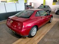 Second-hand Alfa Romeo GTV 201 CP (147 kW) 1995 Roșu Coupe