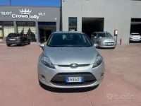 Usata Ford Fiesta Titanium 92 CV (67 kW) 2012 Grigio Berlina