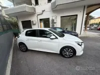 Usata Peugeot 208 S 102 CV (75 kW) 2020 Bianco metallizzato Utilitaria
