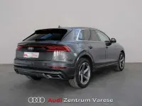 Usata Audi Q8 Sport 286 CV (210 kW) 2022 Grigio daytona SUV