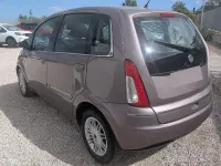 Usata Lancia Musa 95 CV (69 kW) 2009 Grigio Monovolume