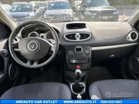 Usata Renault Clio II Luxe 86 CV (63 kW) 2005 Grigio Utilitaria