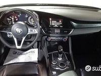 Usata Alfa Romeo Giulia 136 CV (100 kW) 2017 Marrone Berlina