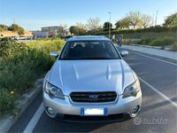 Usata Subaru Outback 165 CV (121 kW) 2004 Grigio SUV