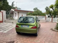 Usata Lancia 2000 60 CV (44 kW) 2002 Verde Berlina