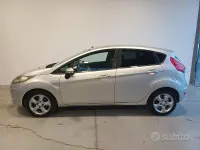 Second-hand Ford Fiesta Titanium 90 CP (66 kW) 2010 Gri Berlinǎ