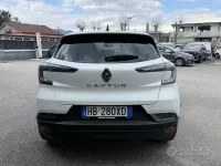 Nuova Renault Captur Techno 101 CV (74 kW) 2026 Bianco SUV