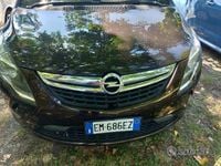Usata Opel Zafira 150 CV (110 kW) 2012 Rosso Monovolume