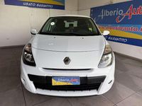 Usata Renault Clio II 75 CV (55 kW) 2011 Bianco Berlina