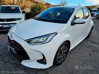 Usata Toyota Yaris Trend 72 CV (52 kW) 2023 Bianco pastello Berlina