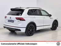 Usata VW Tiguan R-line 200 CV (147 kW) 2024 Bianco SUV