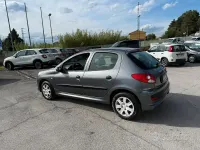 Usata Peugeot 206 60 CV (44 kW) 2011 Grigio Berlina