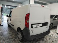 Usata Fiat Doblò 105 CV (77 kW) 2011 Bianco Monovolume