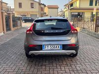 Usata Volvo V40 CC Business Edition 120 CV (88 kW) 2019 Grigio Station wagon