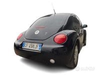Usata VW New Beetle 101 CV (74 kW) 2003 Nero Utilitaria