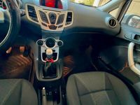 Usata Ford Fiesta 96 CV (70 kW) 2009 Bianco Utilitaria